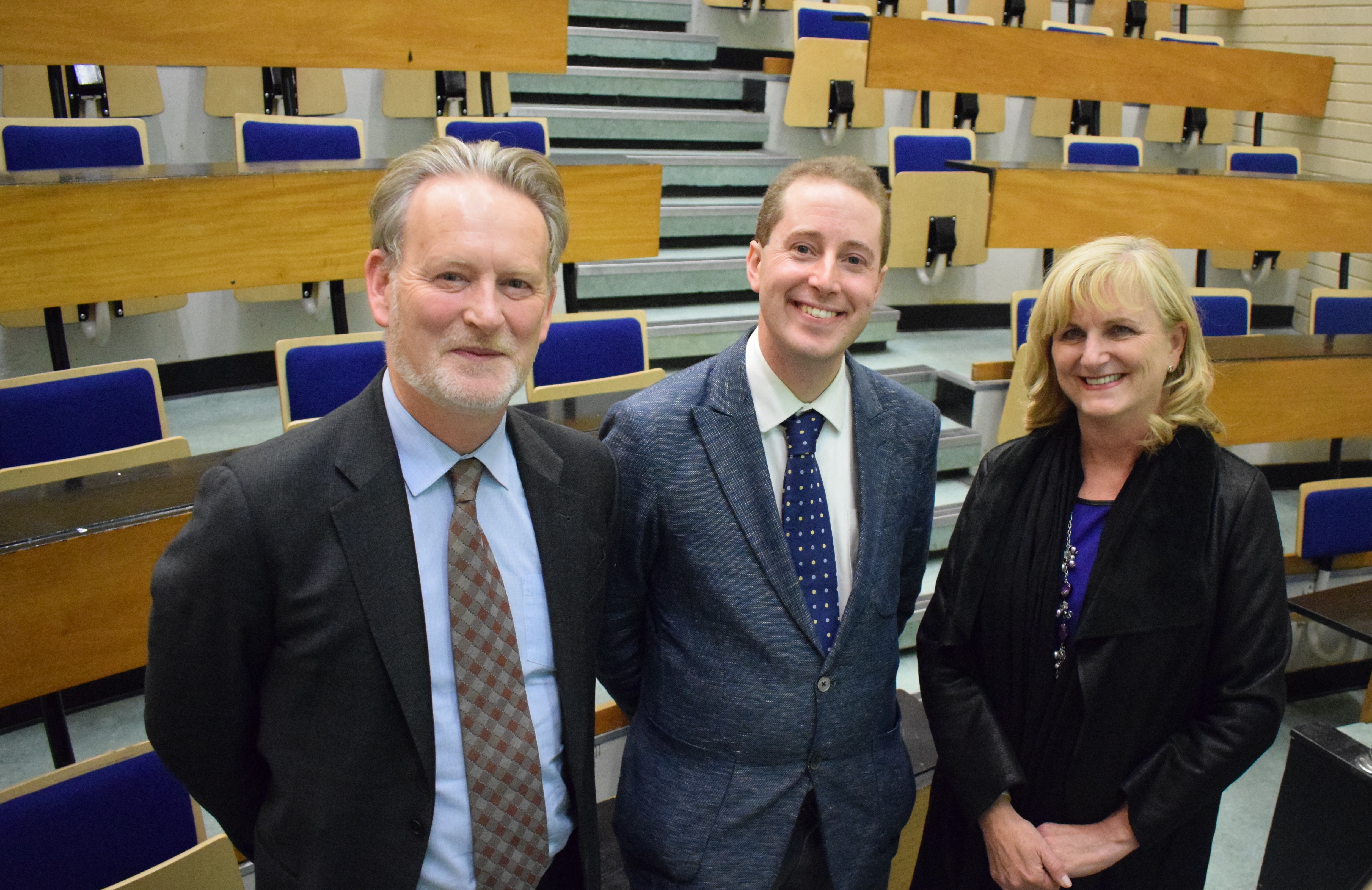 An tOllamh Comhlach Caoimhín Mac Giolla Léith, An Dr Liam Mac Amhlaigh, léachtóir na bliana 2019, agus An tOllamh Regina Uí Chollatáin